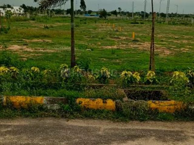 Residential Plot in Sadasivpet for resale Sangareddy. The reference number is 20679670