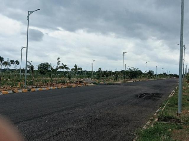 Residential Plot in Sadasivpet for resale Sangareddy. The reference number is 20672151