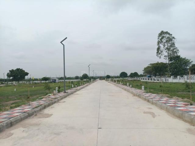 Residential Plot in Sadasivpet for resale Sangareddy. The reference number is 20763803