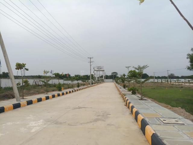 Residential Plot in Sadasivpet for resale Sangareddy. The reference number is 20763846
