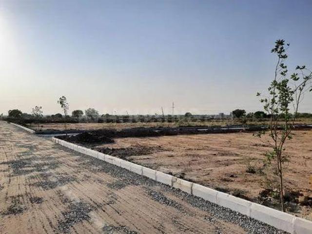Residential Plot in Sadasivpet for resale Sangareddy. The reference number is 20888880