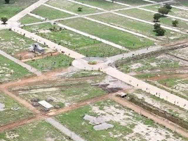 Residential Plot in Sadasivpet for resale Sangareddy. The reference number is 20961545