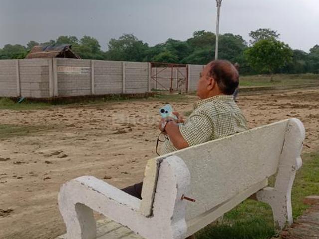 Residential Plot in Safedabad for resale Lucknow. The reference number is 12431763