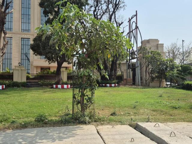 Residential Plot in Safedabad for resale Lucknow. The reference number is 19764860