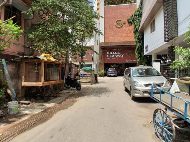 Residential Plot in Saligramam for resale Chennai. The reference number is 20484062