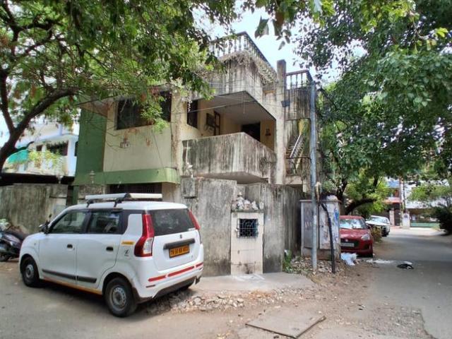 Residential Plot in Saligramam for resale Chennai. The reference number is 20483281