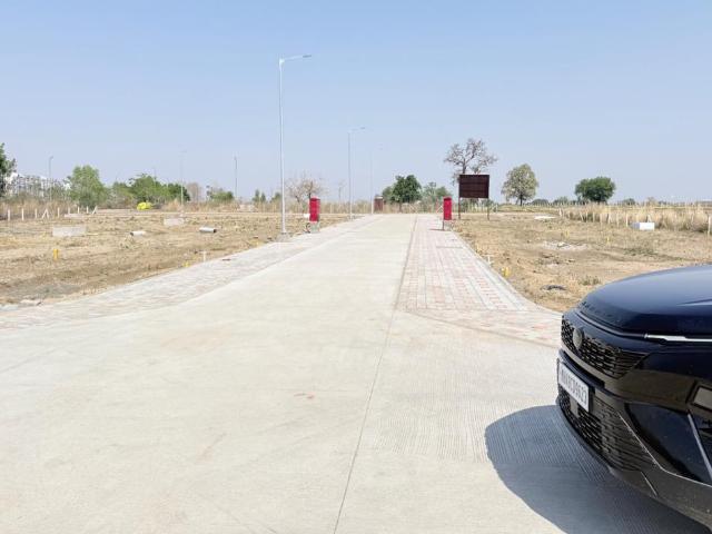 Residential Plot in Samruddhi Mahamarg for resale Nagpur. The reference number is 20045728