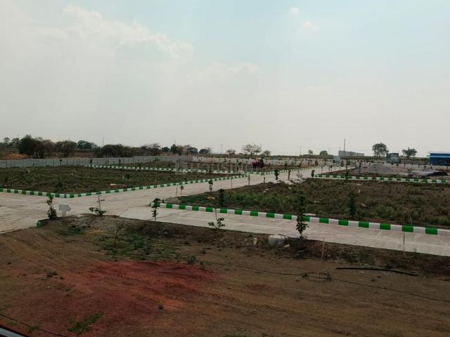 Residential Plot in Sangareddy Town for resale Sangareddy. The reference number is 19512264