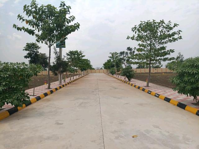 Residential Plot in Sangareddy Town for resale Sangareddy. The reference number is 20310596