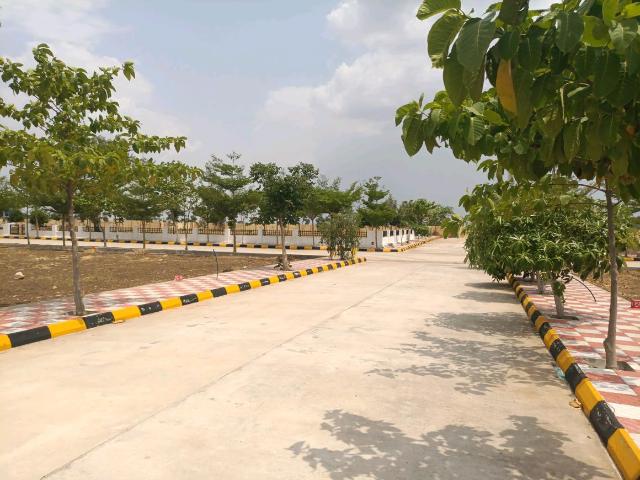 Residential Plot in Sangareddy Town for resale Sangareddy. The reference number is 20311562