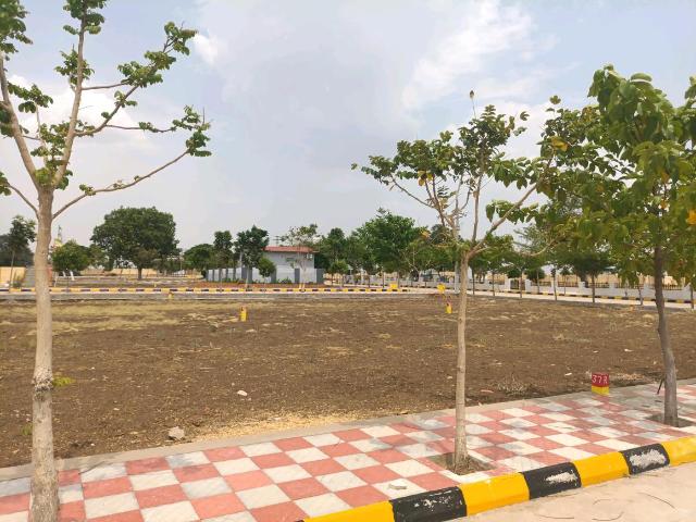 Residential Plot in Sangareddy Town for resale Sangareddy. The reference number is 20311568