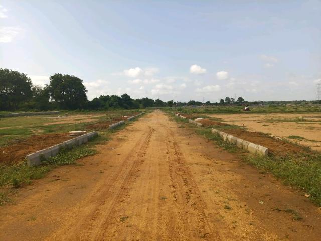 Residential Plot in Sangareddy Town for resale Sangareddy. The reference number is 21004601