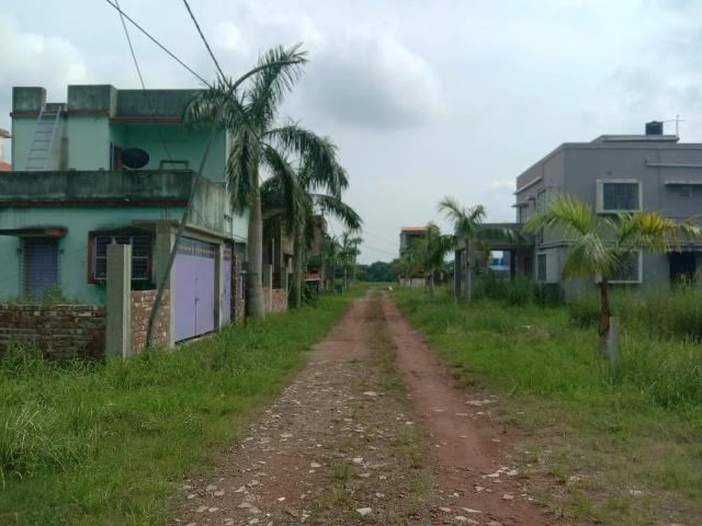 Residential Plot in Sankharipota for resale Raypur. The reference number is 20830197