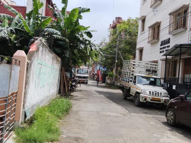 Residential Plot in Santoshpur for resale Kolkata. The reference number is 20828052