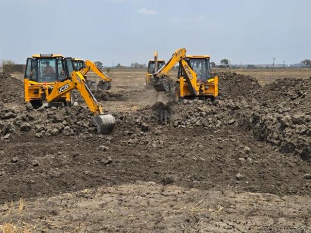 Residential Plot in Sanwer for resale Indore. The reference number is 18991775