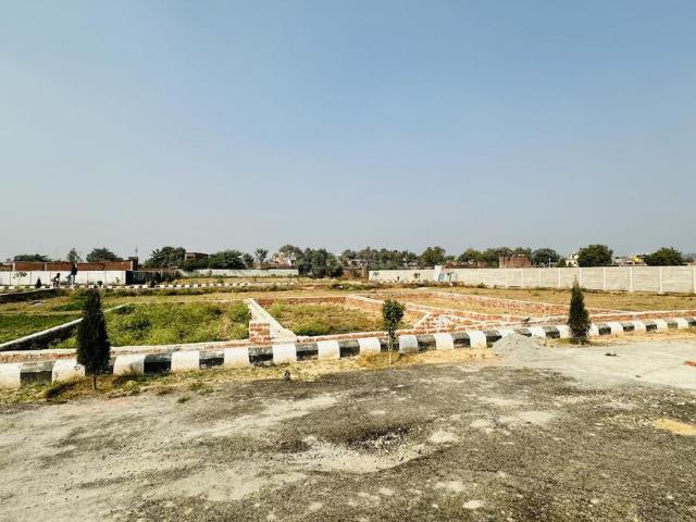 Residential Plot in Sarojini Nagar for resale Lucknow. The reference number is 19145431