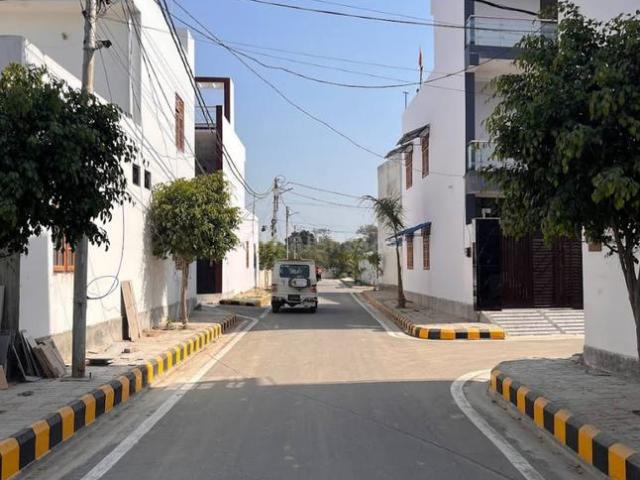 Residential Plot in Sarojini Nagar for resale Lucknow. The reference number is 20031607