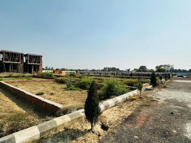 Residential Plot in Sarojini Nagar for resale Lucknow. The reference number is 20429075