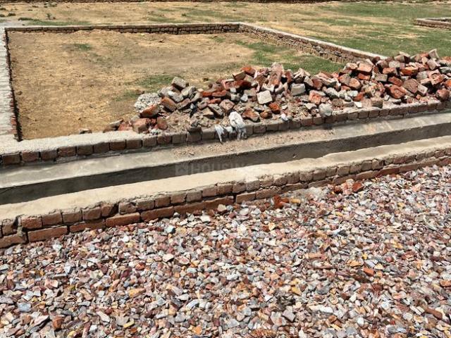 Residential Plot in Sarai Azamabad for resale Mathura. The reference number is 19912875