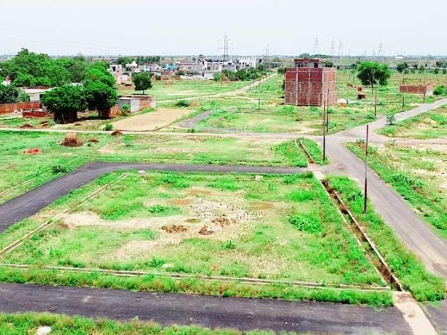 Residential Plot in Sector 47 for resale Noida. The reference number is 20476818