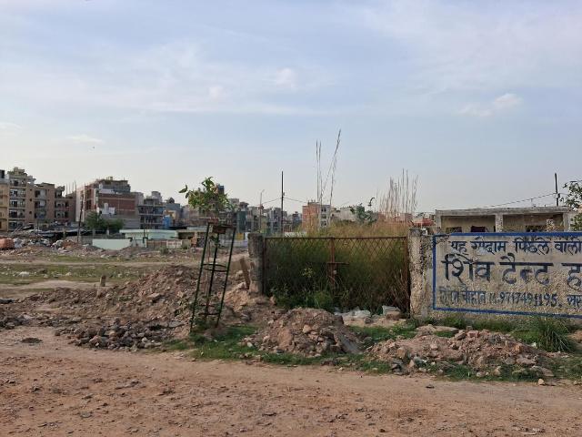 Residential Plot in Sector 44 for resale Noida. The reference number is 19958369