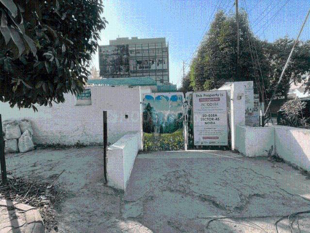 Residential Plot in Sector 45 for resale Noida. The reference number is 20491474