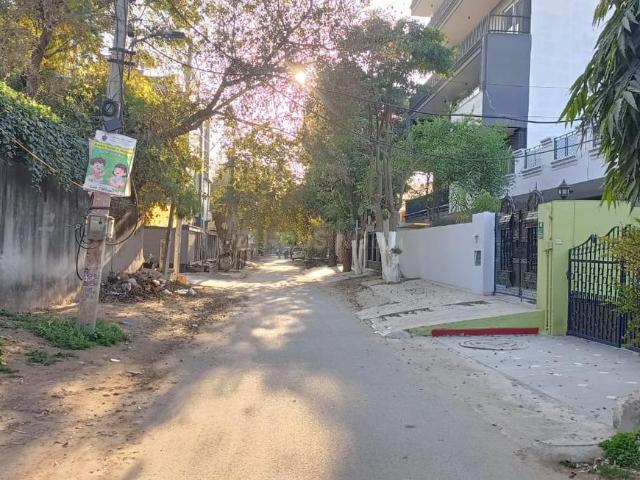 Residential Plot in Sector 4 for resale Gurgaon. The reference number is 20297378