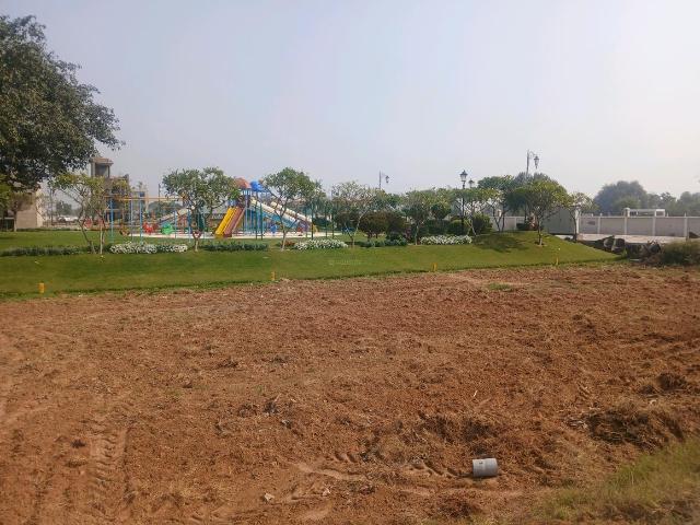 Residential Plot in Sector 4 for resale Sohna. The reference number is 17852117