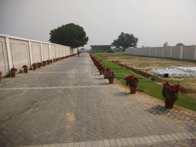 Residential Plot in Sector 4 for resale Sohna. The reference number is 20575345