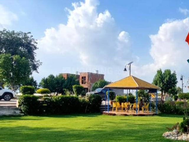 Residential Plot in Sector 62 for resale Noida. The reference number is 20630022