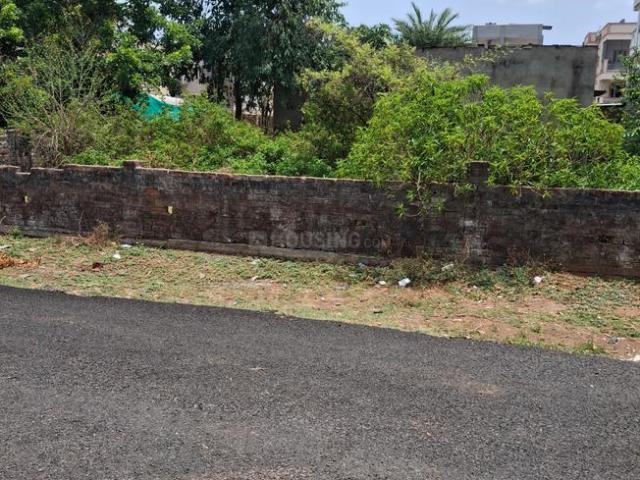 Residential Plot in Sector 6 for resale Gandhinagar. The reference number is 20523096
