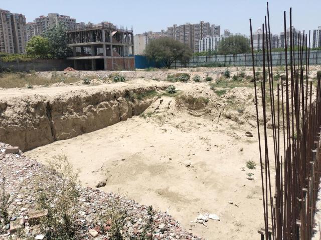 Residential Plot in Sector 76 for resale Noida. The reference number is 19420823