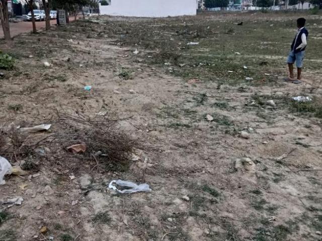 Residential Plot in Sector 76 for resale Faridabad. The reference number is 17204395