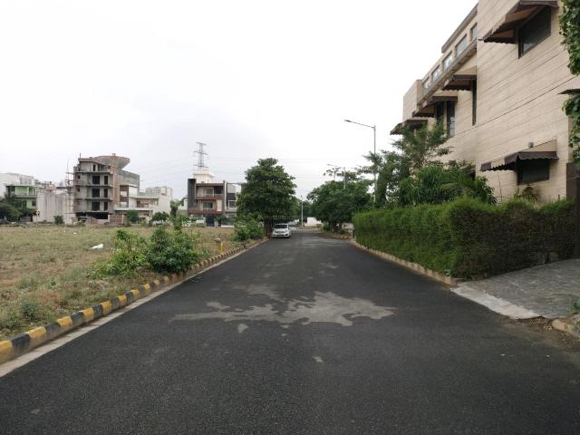 Residential Plot in Sector 76 for resale Faridabad. The reference number is 20247780