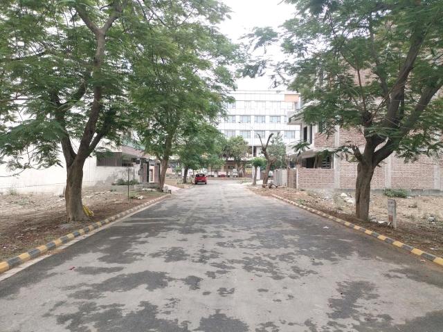 Residential Plot in Sector 76 for resale Faridabad. The reference number is 20367741