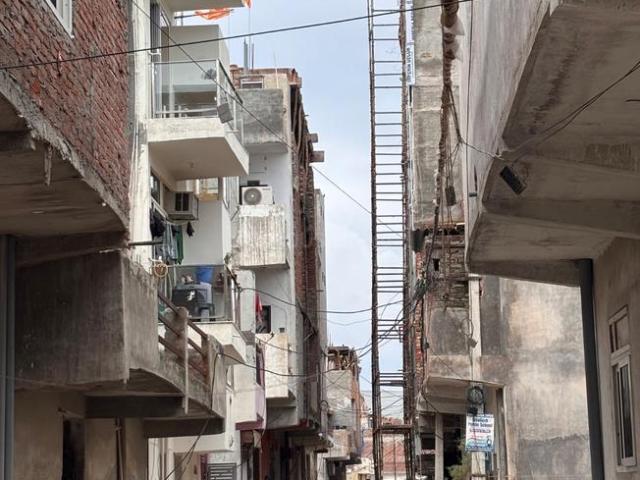 Residential Plot in Sector 79 for resale Noida. The reference number is 20780114