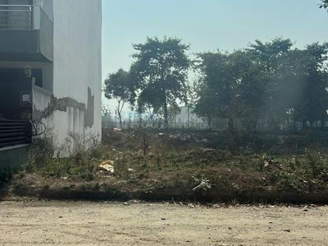 Residential Plot in Sector 83 for resale Faridabad. The reference number is 20099503