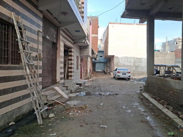 Residential Plot in Sector 81 for resale Noida. The reference number is 20761033