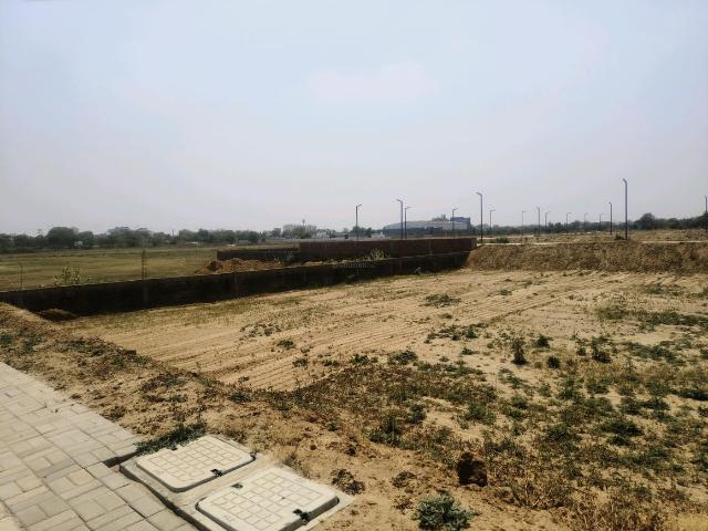 Residential Plot in Sector 95 for resale Gurgaon. The reference number is 18991760