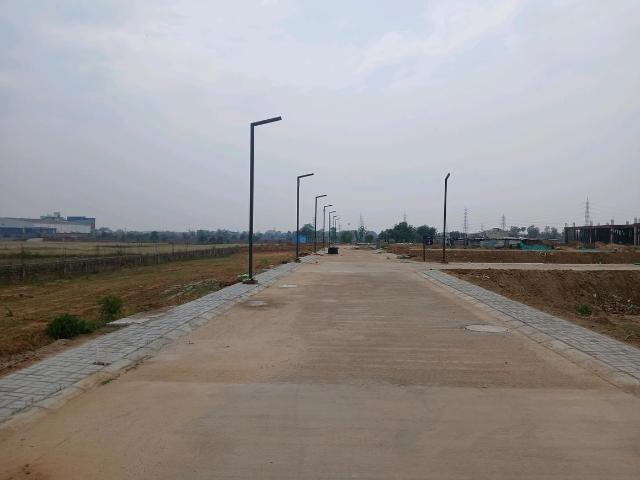 Residential Plot in Sector 95 for resale Gurgaon. The reference number is 19761373