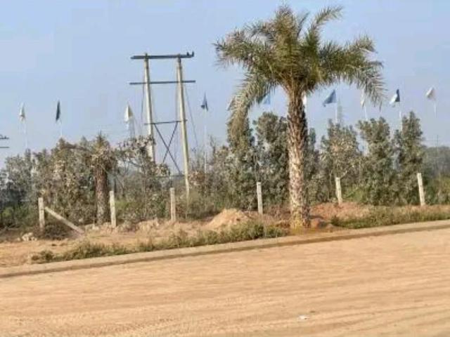 Residential Plot in Sector 95 for resale Gurgaon. The reference number is 20820789