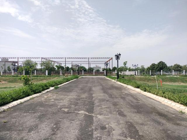 Residential Plot in Tajupur for resale Faridabad. The reference number is 20530998