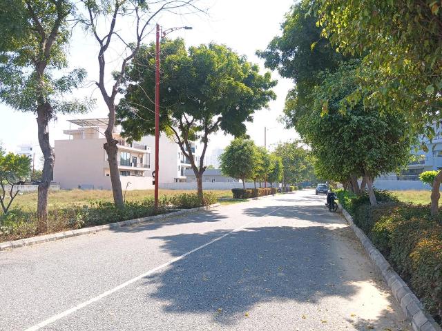 Residential Plot in Sector 99 for resale Gurgaon. The reference number is 19603800