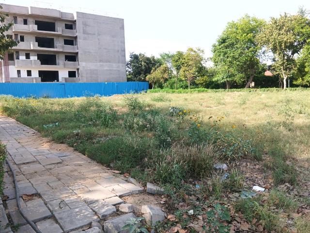 Residential Plot in Sector 99 for resale Gurgaon. The reference number is 19988072