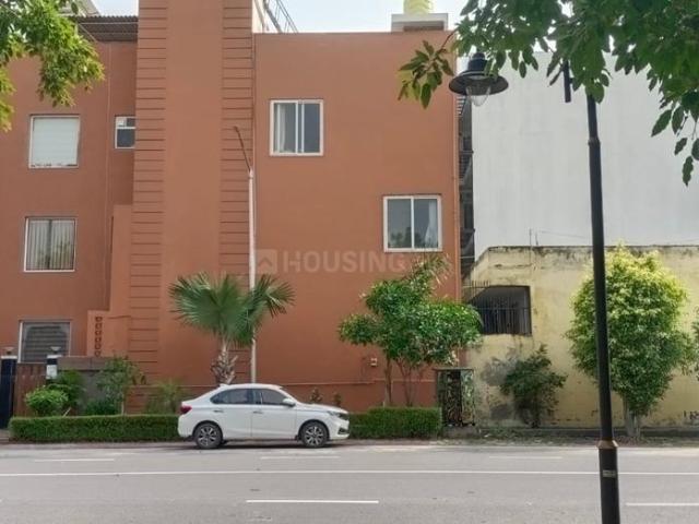 Residential Plot in Sector 100 for resale Noida. The reference number is 20438777