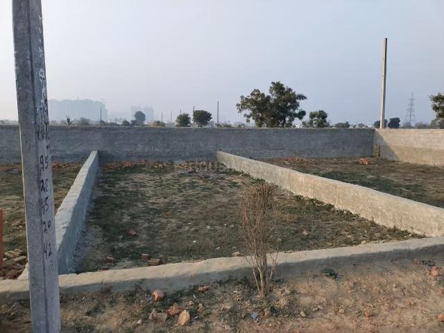 Residential Plot in Sector 104 for resale Noida. The reference number is 19783720