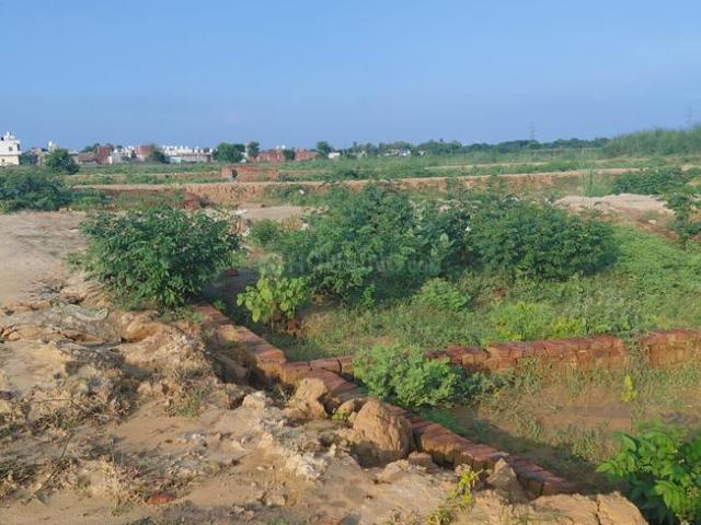 Residential Plot in Sector 115 for resale Noida. The reference number is 20327158