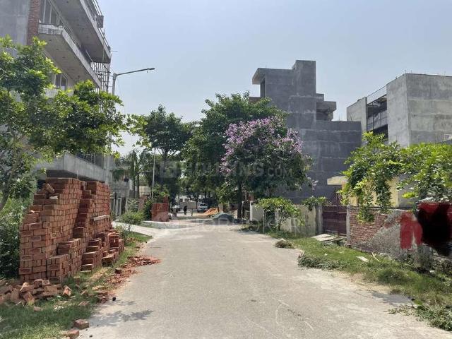 Residential Plot in Sector 116 for resale Noida. The reference number is 17089394