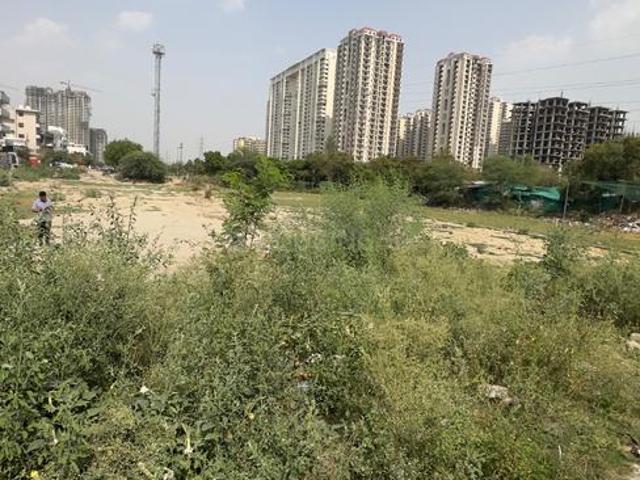 Residential Plot in Sector 116 for resale Noida. The reference number is 20437686