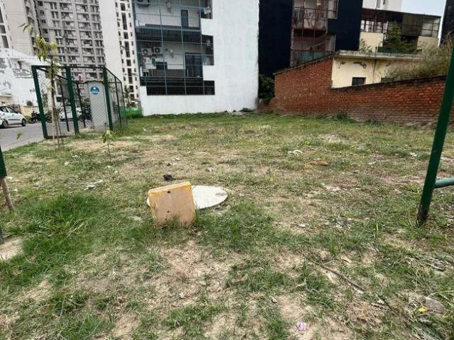 Residential Plot in Sector 133 for resale Noida. The reference number is 17139582